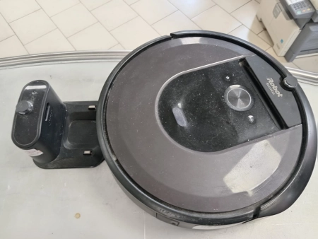 Ремонт роботов пылесосов iRobot Roomba i7