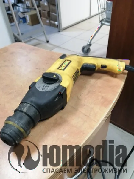 Ремонт перфораторов DeWALT D25123