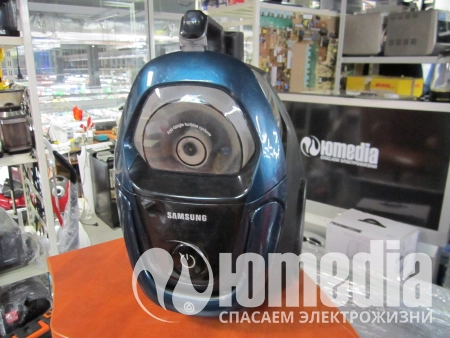 Пылесос (премиум) Samsung SC18M31B0HN
