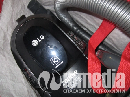 Пылесос (премиум) LG VK76w02HY