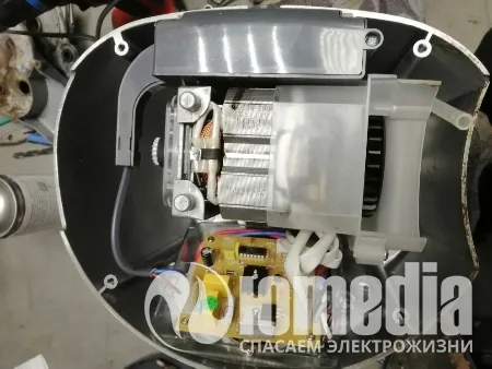 Ремонт мясорубок Kenwood MG70
