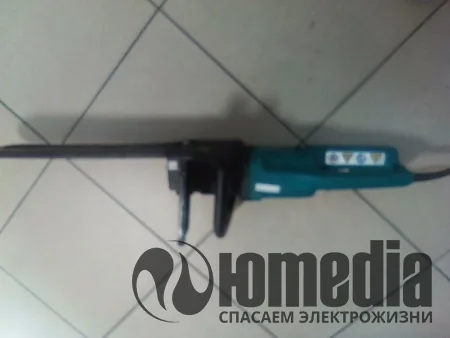 Ремонт электропил Makita UC3503A