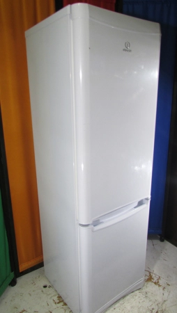 Ремонт холодильников Indesit ---
