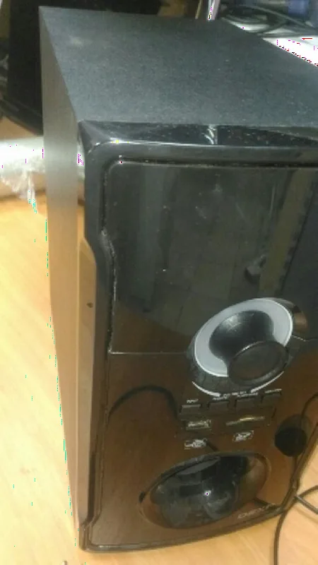 Поменять разъем USB.
