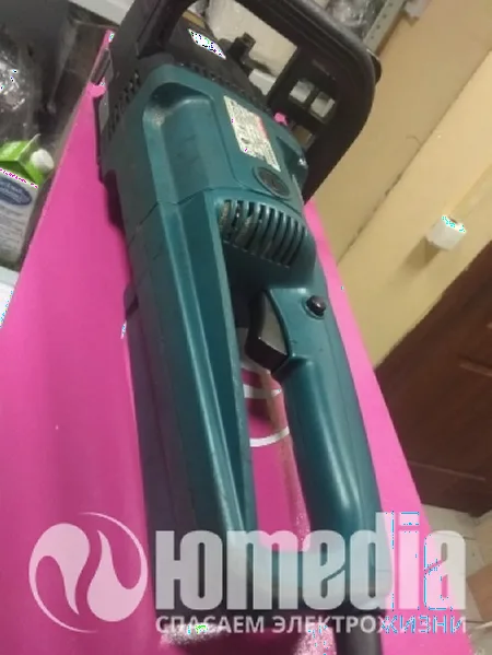 Ремонт электропил Makita UC4003A