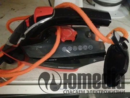 Ремонт утюга REDMOND RI-C244