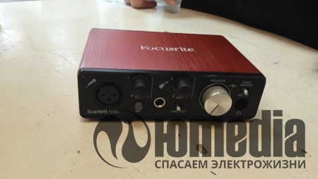 Деталь Focusrite scarlett solo