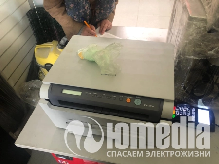 МФУ лазерный цветной Samsung SCX4200