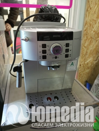 Кофемашина (премиум) DeLonghi ECAM 22.110.SB