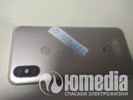 Не идет зарядка. И треск с микрофона при записи видео.