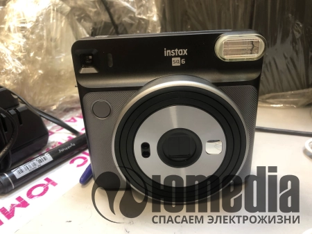Полароид Instax SQ6