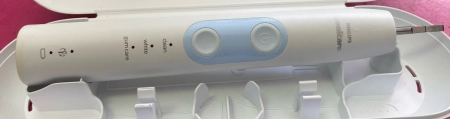Ремонт электрических зубных щеток Philips hx684p
