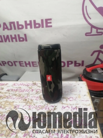 Было падение данного аппарата. При звучании хрипит и приклеить, или обратно вдеть корпус