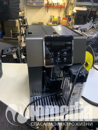 Кофемашина (премиум) DeLonghi esam420.80.tb