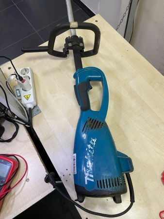 Ремонт садовых триммеров Makita UM4030