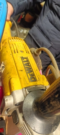 Ремонт болгарки DeWALT DWE4925-ks