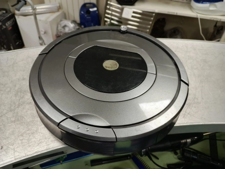 Ремонт роботов пылесосов iRobot ROOMBA 780