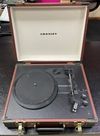 Ремонт виниловых проигрывателей Crosley CR6019D-BR