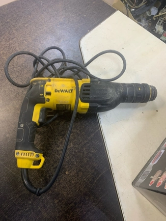 Ремонт перфораторов DeWALT D25134