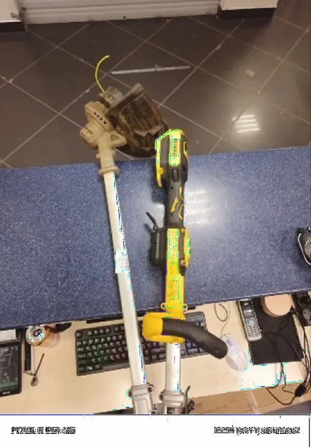 Ремонт садовых триммеров DeWALT dcmst561