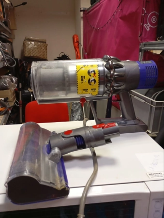 Пылесос (премиум) Dyson нет