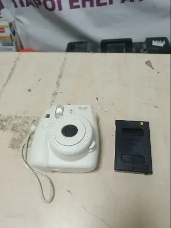 Ремонт плёночных фотоаппаратов Fujifilm Instax mini8