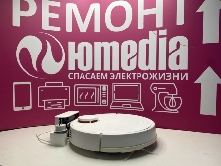 Не работает влажная уборка, не корректно работает. По одному месту может проехать 10 раз.