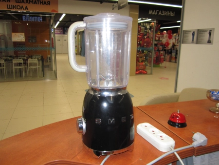 Ремонт блендеров Smeg BLF01BLEU