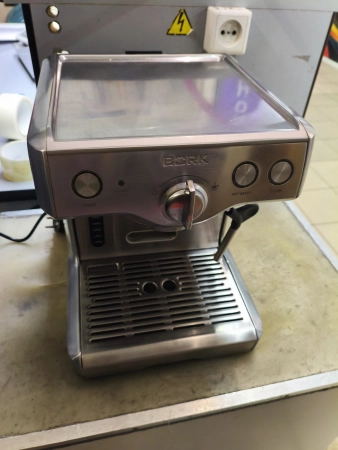 Ремонт рожковых кофеварок Bork CM EMN 9922 BK