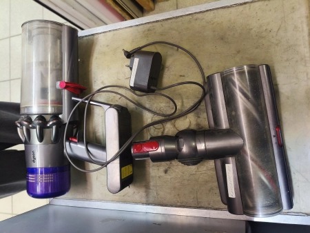 Ремонт беспроводных пылесосов Dyson V11