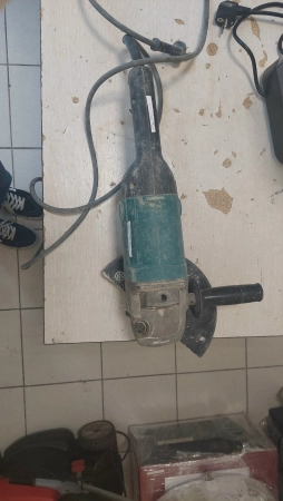 Ремонт болгарки Makita 906090