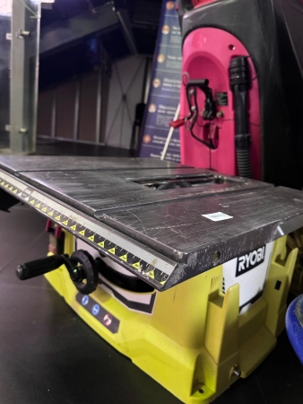 Дисковая пила торцовочная/угловая (Ø диска от 300  RYOBI RTS1800EF