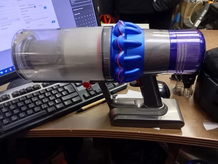 Пылесос (премиум) Dyson sv47