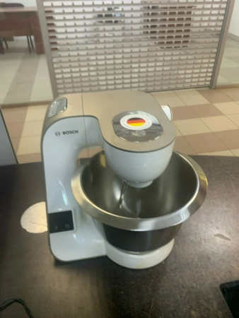 Ремонт кухонных комбайнов Bosch MUM5XW20/06