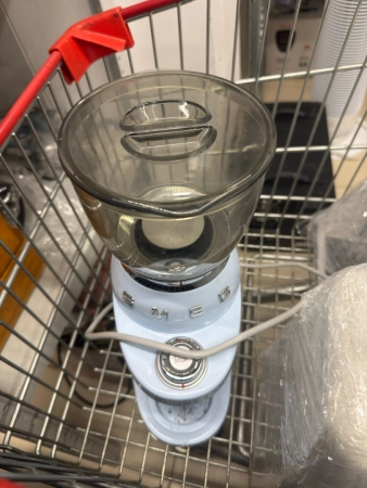 Ремонт кофемолок Smeg CG F01PBEU