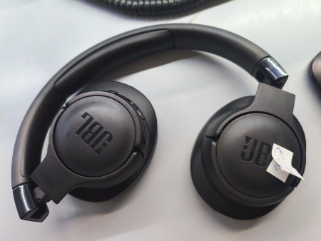 Ремонт наушников JBL 720