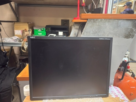 LCD монитор 20
