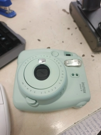 Ремонт плёночных фотоаппаратов Fujifilm instax mini9