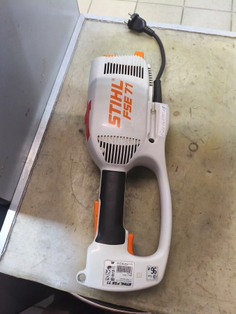 Ремонт садовых триммеров Stihl FSE 71