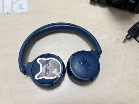Ремонт наушников JBL Tune 520BT