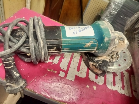 Ремонт болгарки Makita GA5030