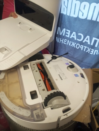 Ремонт роботов пылесосов DREAME rls3d