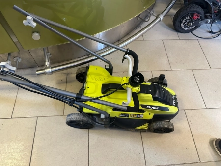 Ремонт газонокосилок RYOBI RLM13E33S