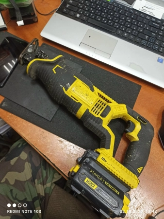 Ремонт сабельных пил Stanley FMC675