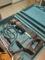 Makita Hm1202c