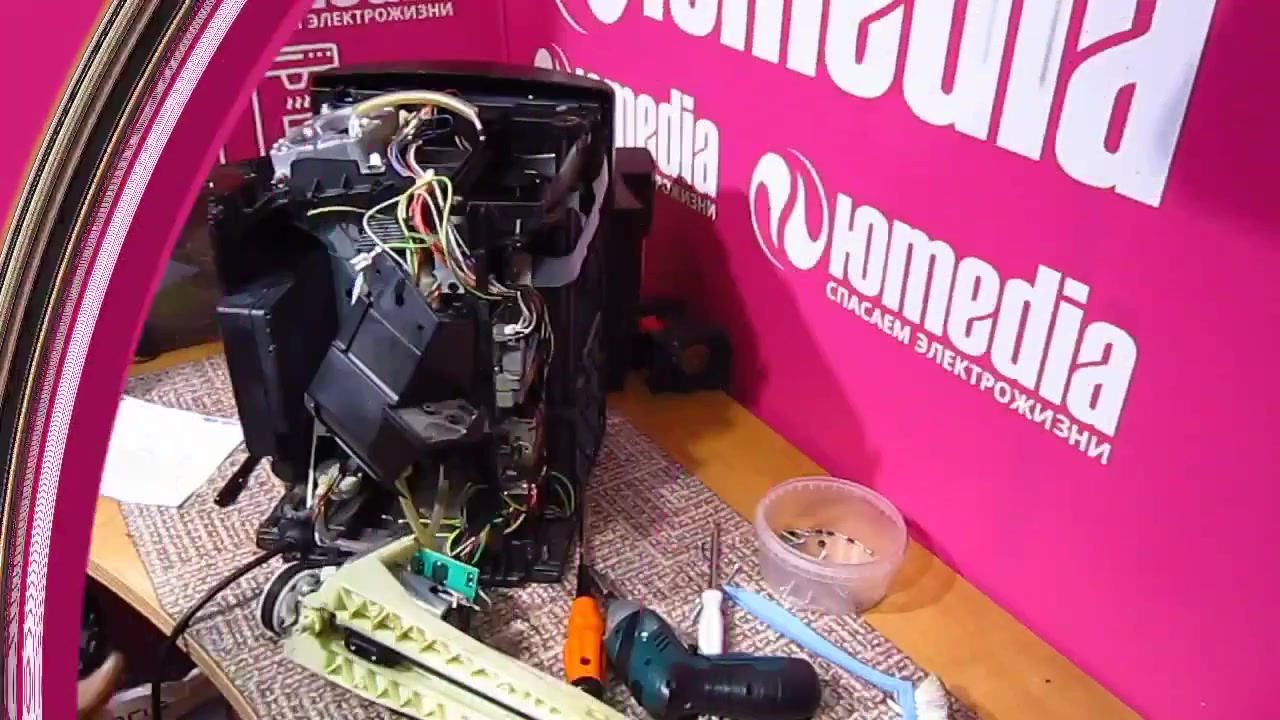 Не наливает кофе кофемашина DeLonghi
