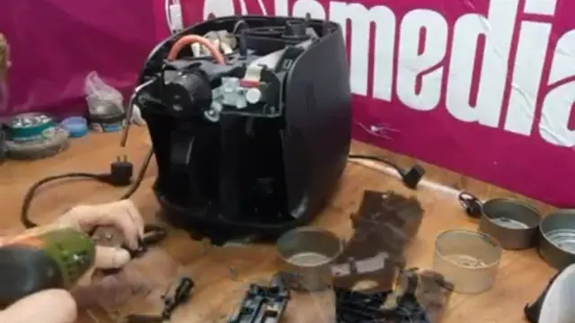 Делает слабый кофе кофемашина Saeco Xsmall