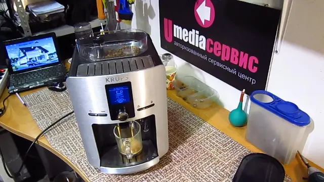 Не делает кофе кофемашина Krups EA826 вверху сильный пар