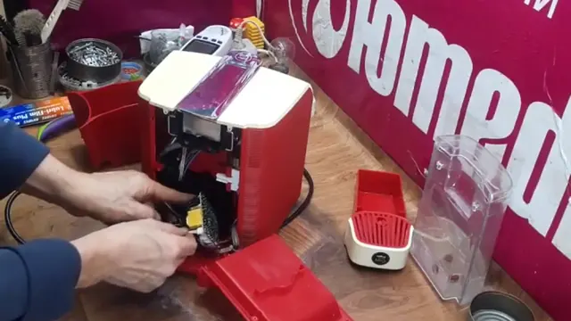 Кофеварка Electrolux LAVAZZA выключается после старта