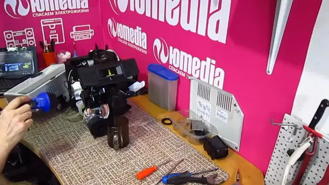 Течёт кофемашина Saeco Minuto